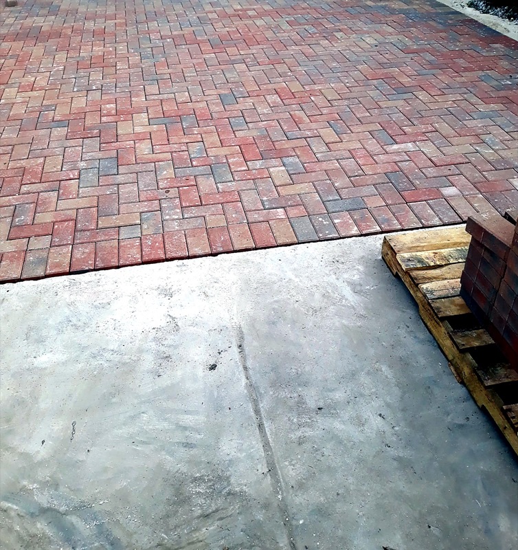 Concrete paver walkway in Hialeah FL